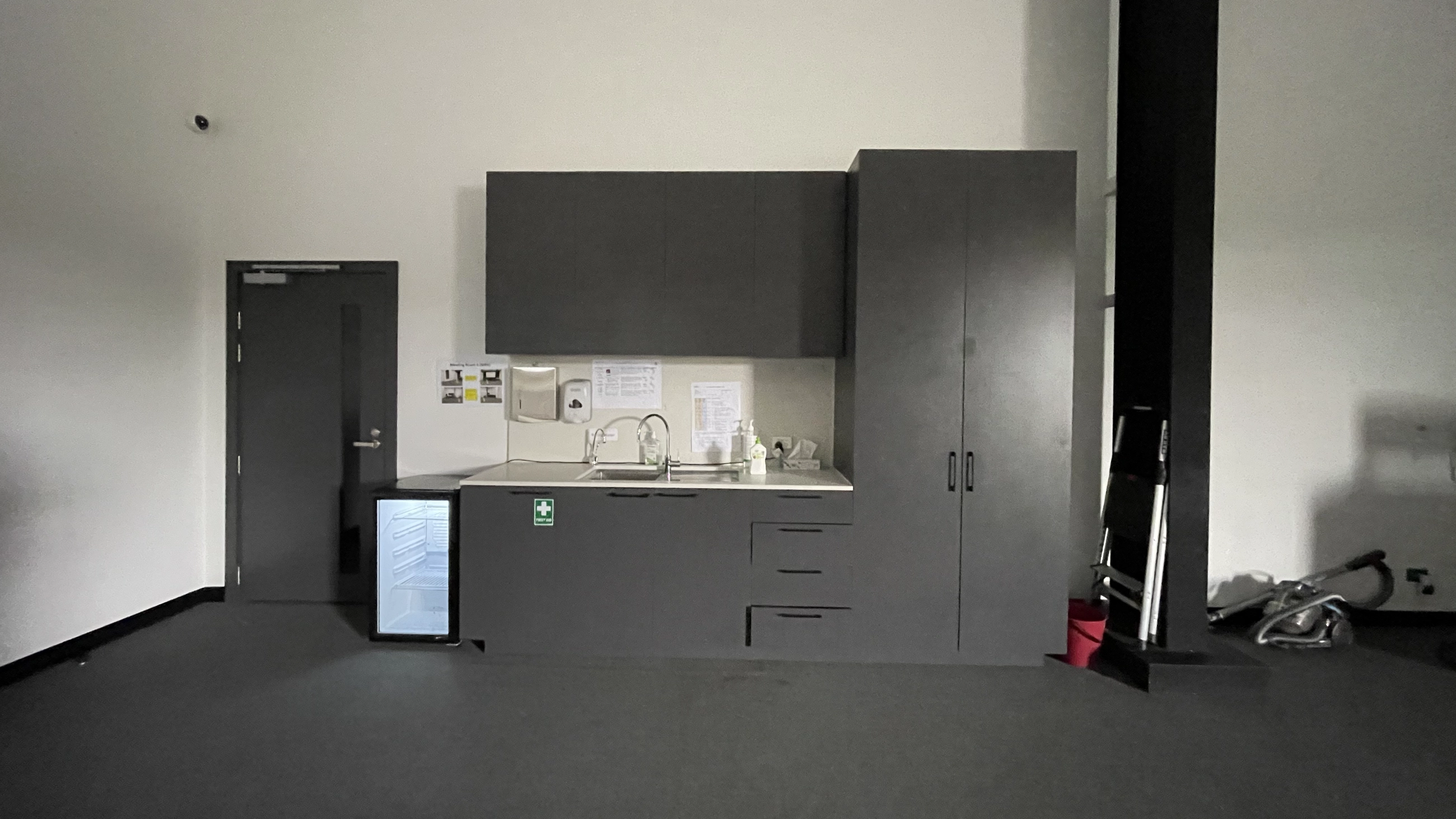 Meeting Room 6 - In-Room Kitchenette